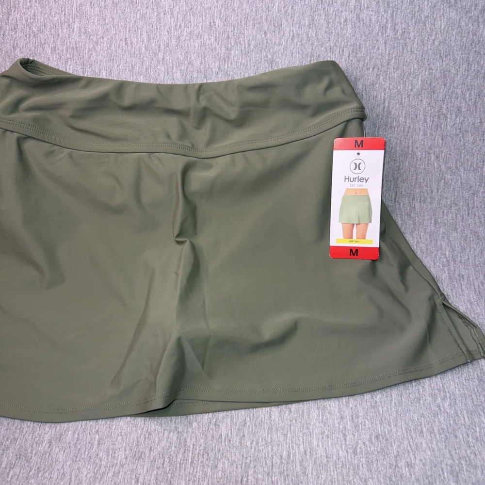 Hurley Women's UPF 50+ Performance Swim Skort Green Size M w/ Hidden Pkt NWT
